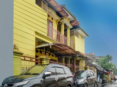 SPOT ON 91317 Gemilang Guesthouse Syariah