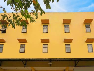 SPOT ON 91401 Almeera