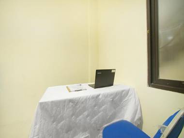 SPOT ON 91401 Almeera