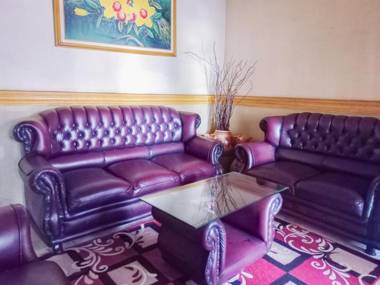 RedDoorz Syariah near Predator Fun Park Batu 2