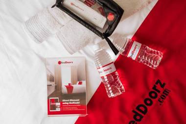 RedDoorz near Terminal Arjosari 2