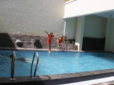 Villa Hanyomi Batu by Handi - Six Bedroom Villa