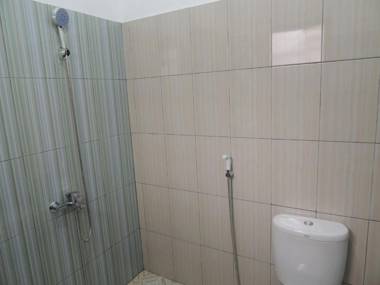 Penginapan Wardi Syariah Borobudur by Ndalem Beong