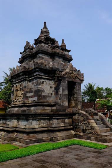 CHANDAKA BOROBUDUR