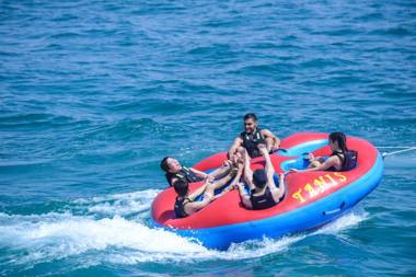 The Tanis Beach Resort Nusa Lembongan