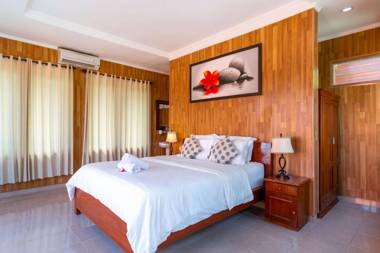 Ware Ware Surf Bungalow Lembongan
