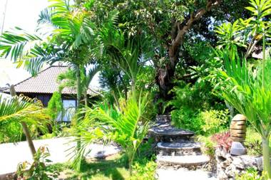 Sunrise Ocean Hut's Lembongan