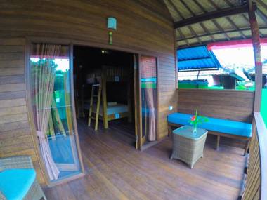 Lembongan Garden Cottages