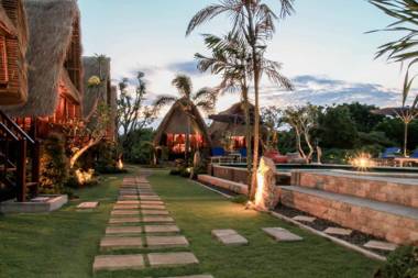 Harta Lembongan Villas