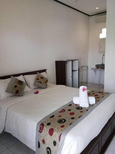 Reynold Artha Guest House