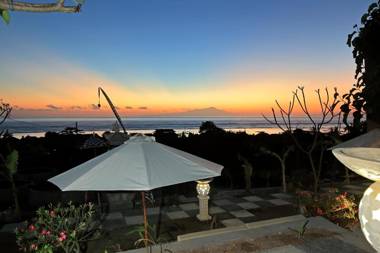 Kabeh Jati Garden Villa & Restaurant