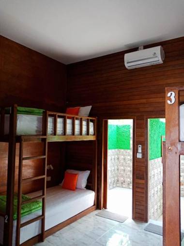 Devadav Hostel (Bunk Bed) Nusa Lembongan
