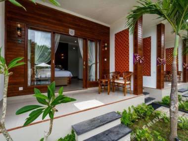 Lembongan Cempaka Villa & Restaurant