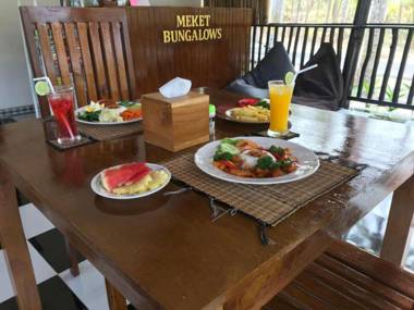 Meket Bungalow