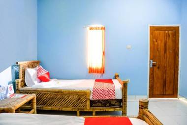 OYO 1662 Zury Homestay