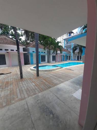 Mad Monkey Kuta Lombok