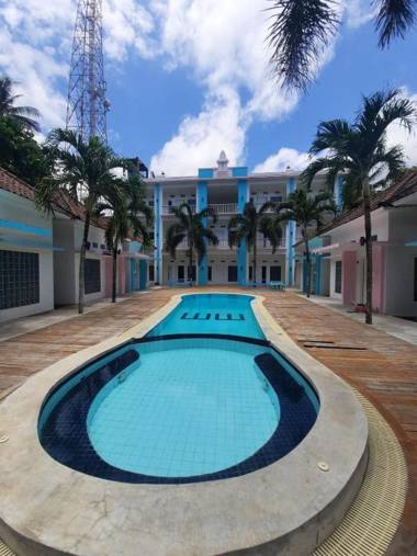 Mad Monkey Kuta Lombok