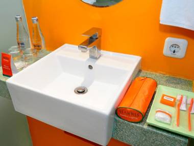 Hotel & Residences Riverview Kuta - Associated HARRIS