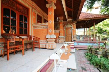 Taman Mekar Beach Inn 2