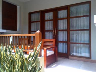 Fourteen Roses Beach Hotel