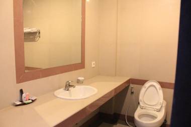 Taman Tirta Ayu Pool and Mansion