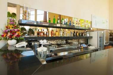 Bali Court Hotel & Apartment