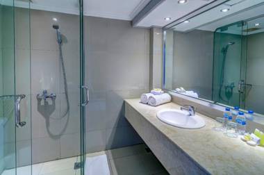 Maharani Beach Hotel