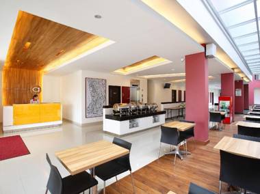 Amaris Hotel Dewi Sri