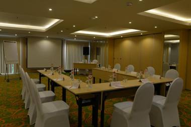 HARRIS Hotel Kuta Galleria - Bali