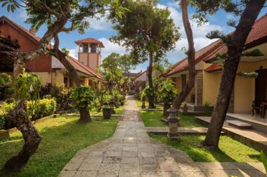 Suriwathi Hotel Legian by Madhava - Hotel Dekat Pantai