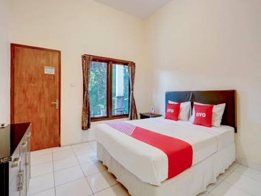 OYO 90053 Paradise Inn
