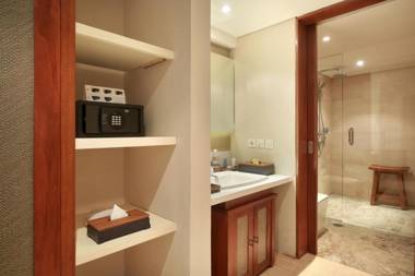 The Bandha Hotel & Suites