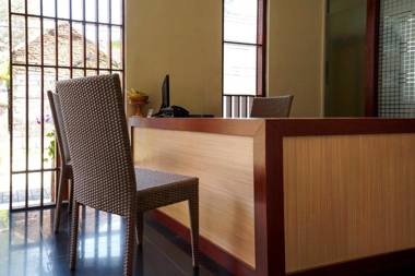 RedDoorz near Legian Street