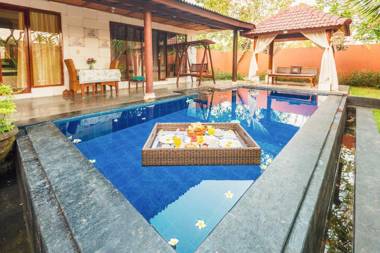 Private pool villas with breakfast in Kuta