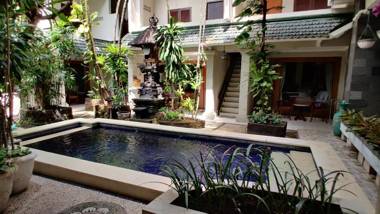 Su's Cottages Legian