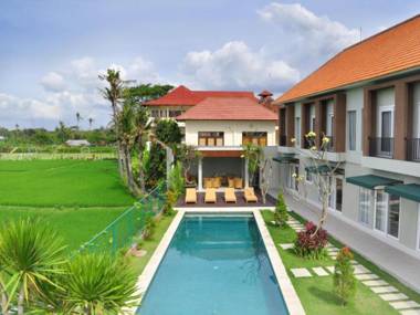 Villa Tangtu Beach Inn