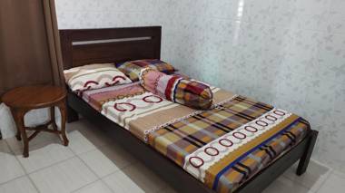 OYO 91233 Bismo 85 Family Syariah