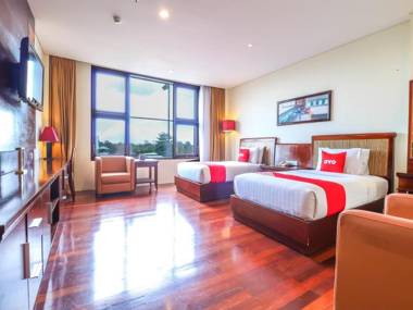 Capital O 2114 Grand Jimbaran Boutique Hotel