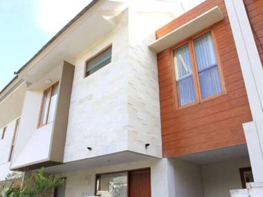 Royal Majesty Villas