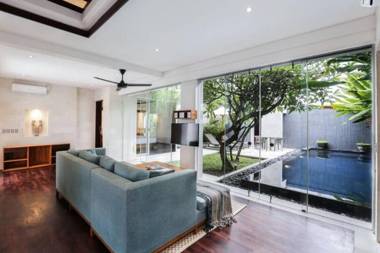 Kedonganan Beach Villas