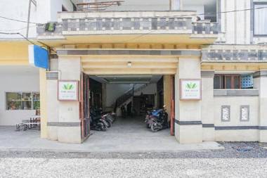 OYO Flagship 90841 The Aulia Stay