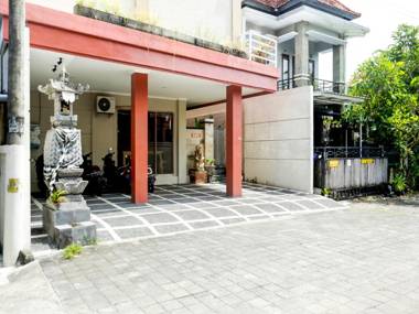 OYO 90880 Jimbaran 5 Guesthouse