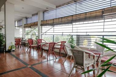 Capital O 1776 Cempaka Hill Hotel