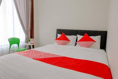 OYO 2798 Semeru Residence Syariah