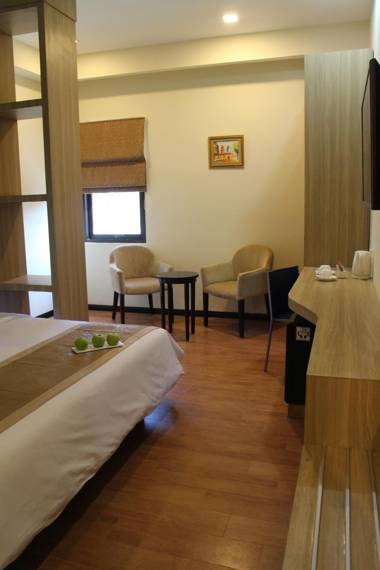 @Hom Premiere Abepura