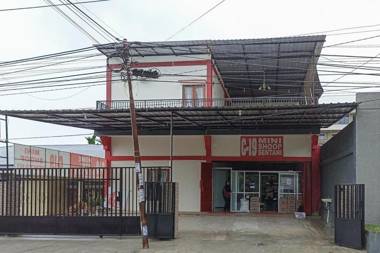 RedDoorz Syariah near Sentani City Square