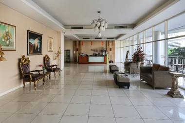 Capital O 1748 Thamrin Condotel