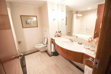 Redtop Hotel & Convention Center