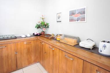 LeGreen Suite Pejompongan