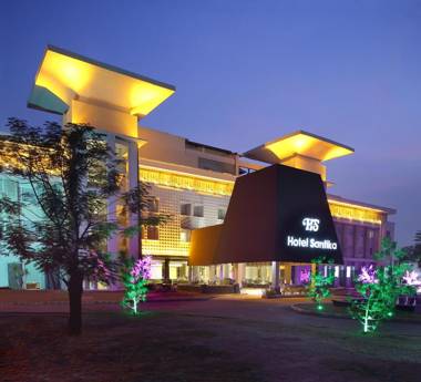 Hotel Santika Taman Mini Indonesia Indah